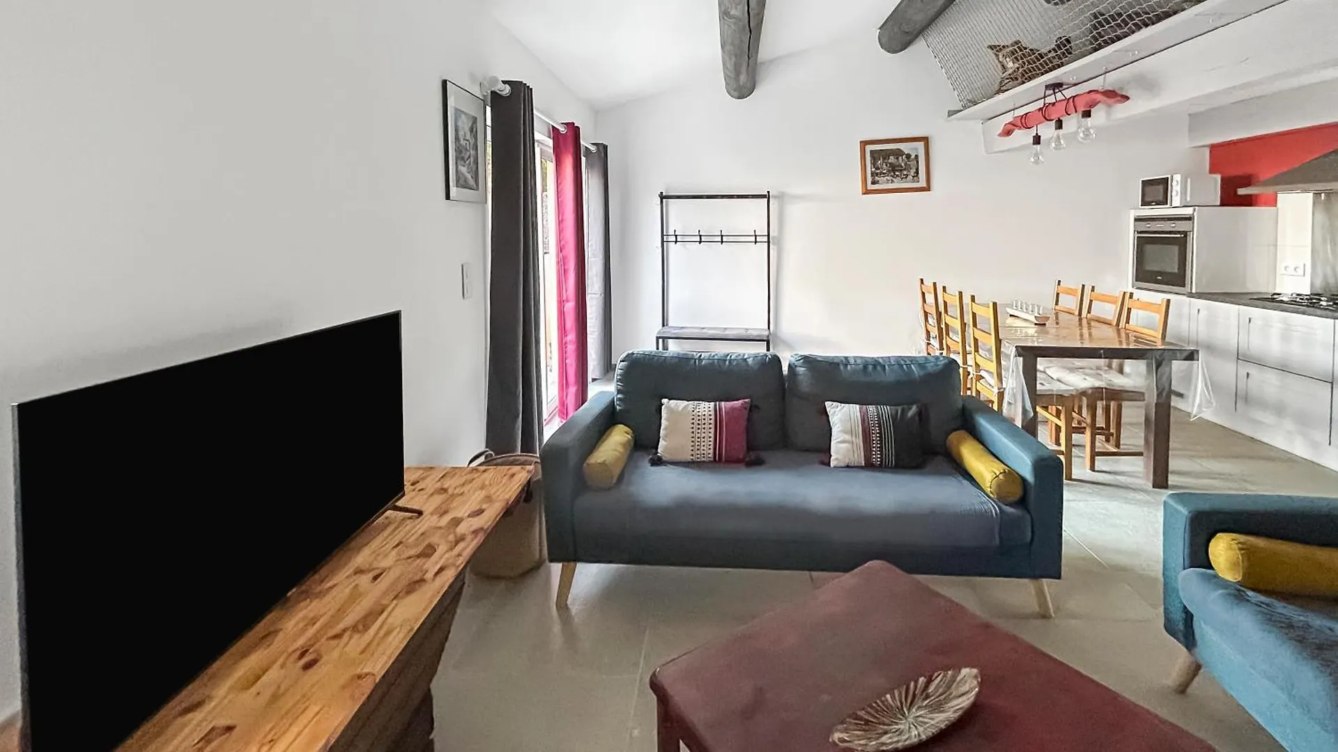 Holiday home Maison Provencale De Charme Au Coeur Du Luberon Saint-Saturnin-les-Apt