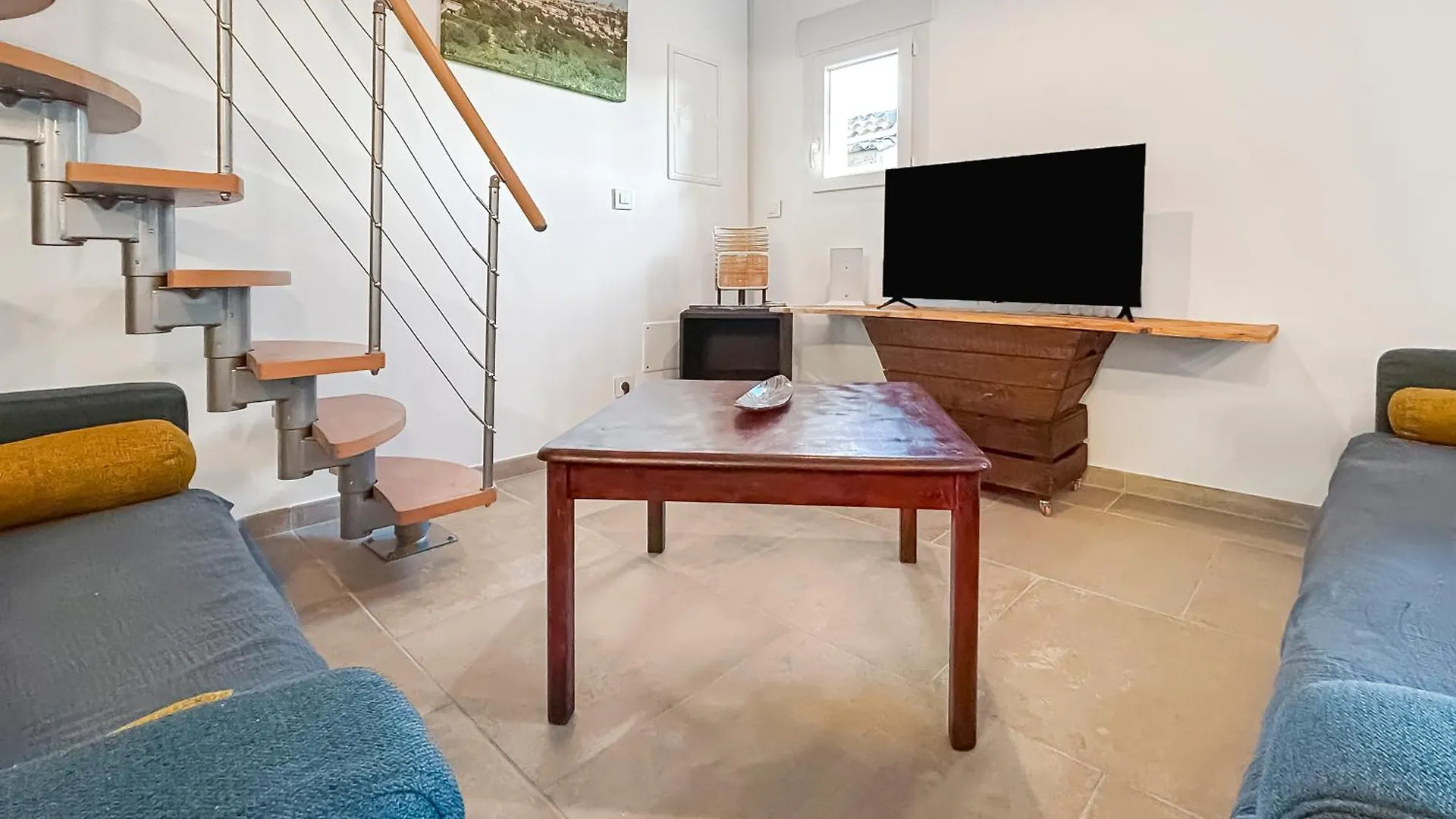 Holiday home Maison Provencale De Charme Au Coeur Du Luberon Saint-Saturnin-les-Apt